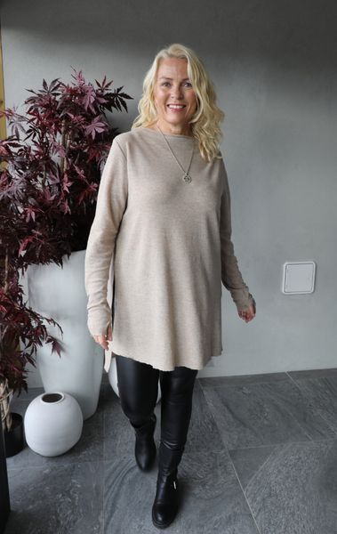 By Basics - TUNIC l/s w/high neck & slits ( 6040 ) - sand