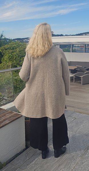 SCARLET WOOL COAT - black - ca.15 sept