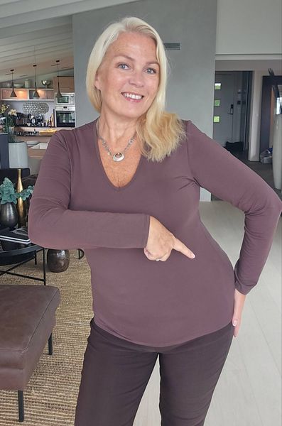 Secret Long Sleeve – V-neck - brown 