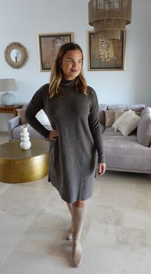 Hovedbilde By Basics - h&oslash;yhalset genserkjole(7019) - earth ...