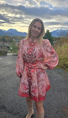 Hovedbilde ZINNIA SHORT DRESS - korall