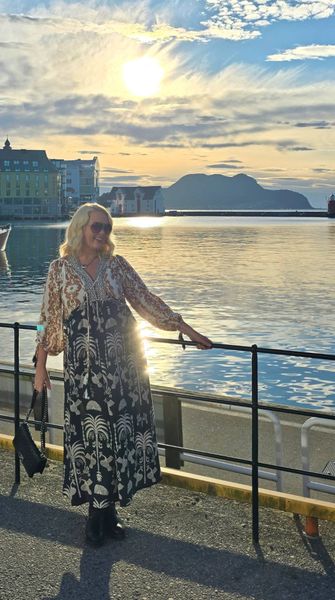 GABRIELLA DRESS –  dusty olive - levering ca. 5 juni