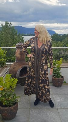 Hovedbilde Lauren Long Dress - black/gold - ca.15 sept. ...