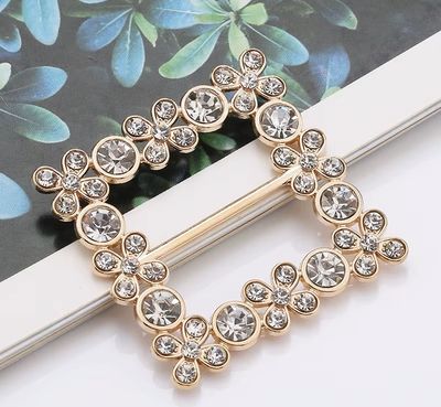 Hovedbilde SKJERFRING MED RHINESTONES - firkantet - gull