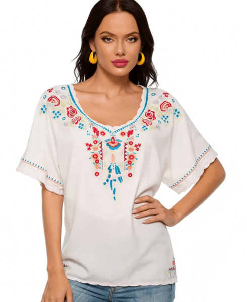 PUGLIA BLOUSE- Lys bunn med broderi i bl&aring; og r&oslash;de nyanser