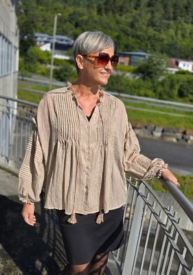 Hovedbilde  ROMA BLOUSE (G001) ONE SIZE - Taupe - ca 4 sept ...