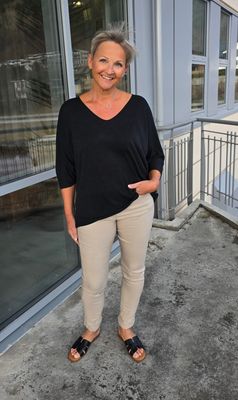 Hovedbilde Serina Knit – beige (ny3532) 