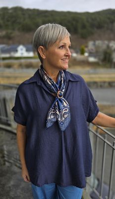 Hovedbilde ZELIE SILK SCARF ( rs02 ) – NAVY, CREAM & ...