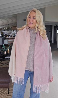 Hovedbilde Rosalie Scarf - dus rosa