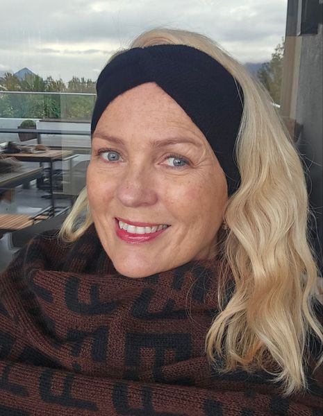 ESSENZA YLVI HEADBAND ( 100 % cashmere ) - black