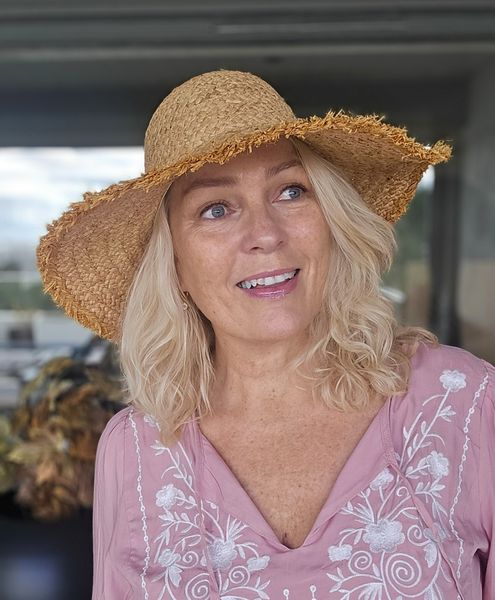CAPRI STRAW HAT- beige