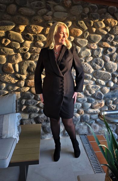 LEKRE KJOLER & BUKSESETT : ALBA, GABRIELLA, ATHENE, CHARLIZE