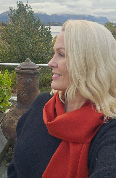 ESSENZA ELIDA SCARF – 100 % CASHMERE - terra