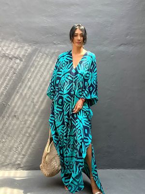 Hovedbilde MIJAS KAFTAN – TURQUOISE FLOW