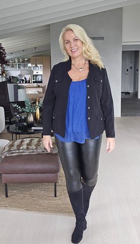 Hovedbilde ENIE LEGGINGS & lekre topper
