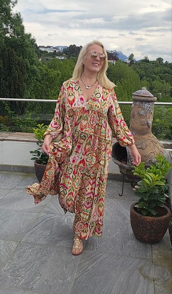 Alexandra Flow Dress - Multicolour - ca.1 juli levering