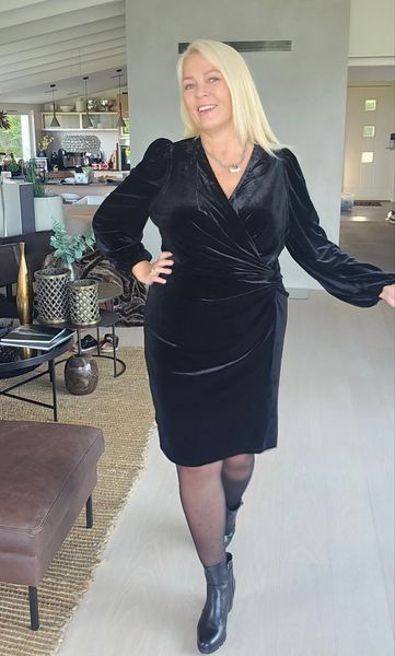 SERAFINA SHORT DRESS – Black Velvet - ca.25 sept levering